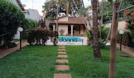 CASA COM 3 QUARTOS 1 SUÍTE - CONDOMÍNIO VILLAGE MERCÊS
