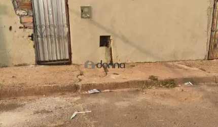 Barracão com 4 kitnet