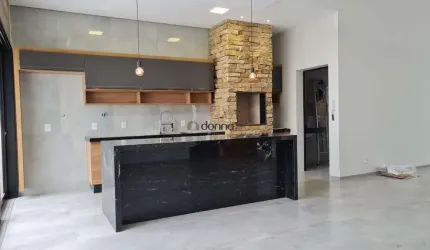 Casa à venda, 3 quartos, 3 suítes, 4 vagas, Estância dos Ipês - Uberaba/MG