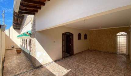 Casa com 4 dormitórios à venda, 244 m² por R$ 570.000,00 - Manhattan - Uberaba/MG