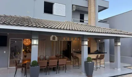 Casa à venda, 4 quartos, 4 suítes, 3 vagas, Jardim São Bento - Uberaba/MG