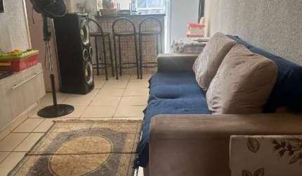Casa à venda, 2 quartos, 2 vagas, Recreio dos Bandeirantes - Uberaba/MG