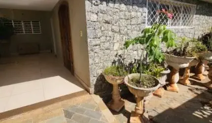 Oportunidade Imperdível: Casa à Venda com 3 Quartos e 163 m² no Parque Industrial, São José do Rio Preto-SP!