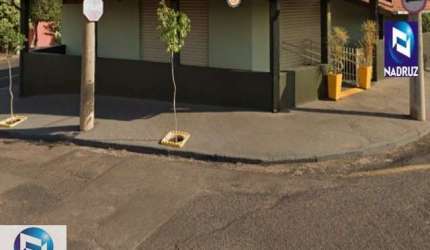 Salão para venda em São José do Rio Preto-SP, bairro São Francisco: 3 banheiros, 147,31 m² de área. Imperdível oportunidade!