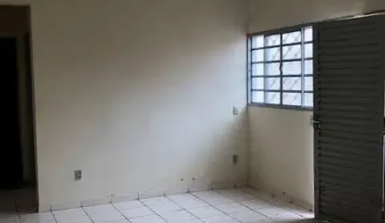 Aluguel de Casa no Bairro Eldorado em São José do Rio Preto-SP: 1 quarto, 1 sala, 1 banheiro, 40m² de área.