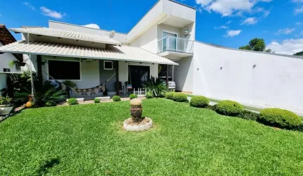 Casa com 6 quartos à venda no Estrada das Areias, Indaial , 240 m2 por R$ 790.000