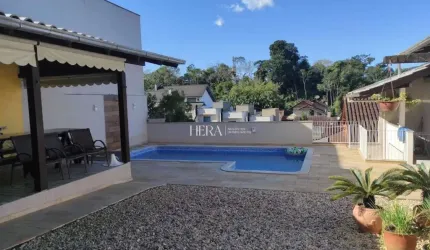 Casa com 3 quartos à venda na Escola Agrícola, Blumenau , 180 m2 por R$ 850.000