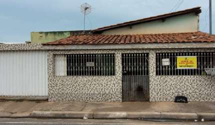 CASA PARA VENDA BAIRRO PEDRA 90