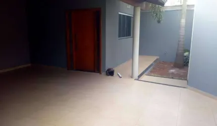 Casa com 3 dormitórios à venda, 130 m² por R$ 480.000,00 - Jardim Nenê Gomes - Uberaba/MG