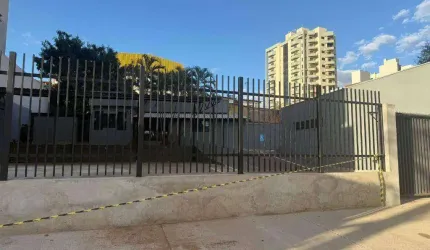 Ponto para alugar, 267 m² por R$ 5.158,30/mês - Mercês - Uberaba/MG