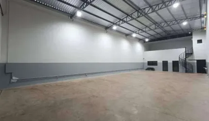 Galpão para alugar, 255 m² por R$ 5.558,08/mês - Conjunto Margarida Rosa de Azevedo - Uberaba/MG