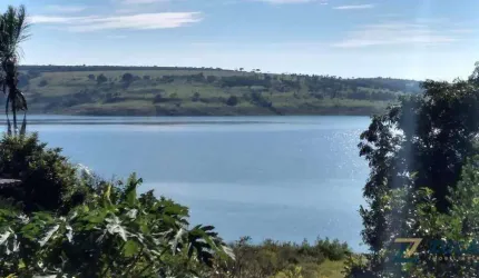 Rancho com 3 dormitórios à venda por R$ 310.000,00 - Zona Rural - Nova Ponte/MG