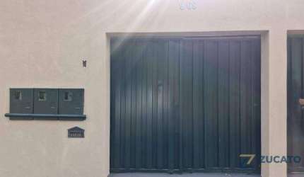 Casa com 3 quartos sendo 1 suite com garagem