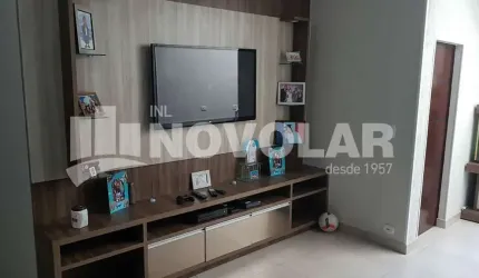 CASA ASSOBRADADA COM 177 METROS QUADRADOS DE ÁREA TOTAL, VILA MEDEIROS