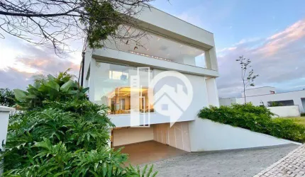 Linda casa com piscina, 4 dormitórios à venda no Condomínio Alphaville II - SJCampos/SP