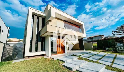 Casa com piscina em frente praça, 374m2, 5 suítes à venda Condomínio Alphaville - SJCampos/SP