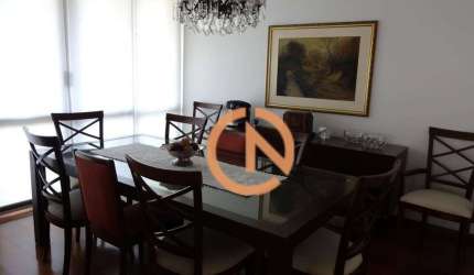 Apartamento de alto padrão com três suítes no Itaim Bibi