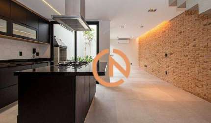 Casa de Vila Totalmente Reformada na Vila Nova Conceição