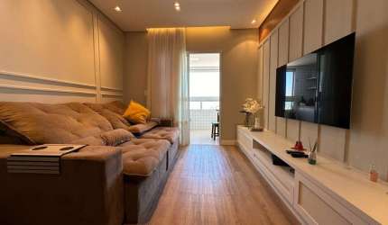 Apartamento mobiliado e decorado à venda na Guilhermina, Praia Grande, 2 quartos, 1 suíte, 2 banheiros, 1 vaga, Imperdível!