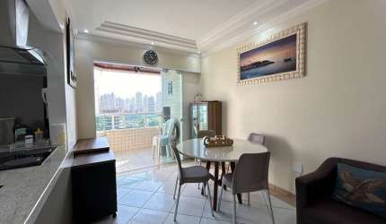 Imperdível! Apartamento à venda em Praia Grande-SP, Guilhermina. 2 quartos, 1 suíte, 1 sala, 2 banheiros, 1 vaga, 76m². Venha conferir!