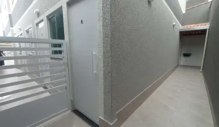 Viva com conforto e segurança em casa de condomínio no Mirim, Praia Grande-SP - Conheça já!