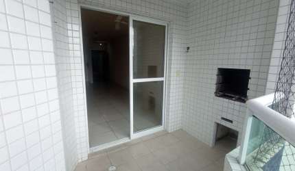 Amplo Apartamento para LOCAÇÃO de 2 dormitórios no Bairro Guilhermina em Praia Grande