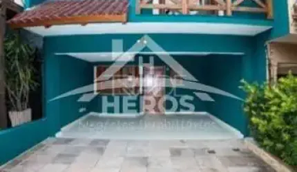 Casa com 3 quartos à venda na Rua Moacyr Godoy Ilha, 81, Espírito Santo, Porto Alegre por R$ 520.000