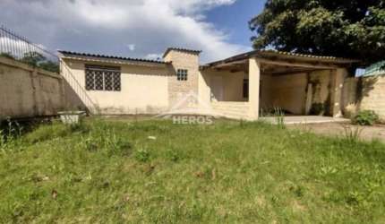 Casa com 2 quartos à venda na Rua Brigadeiro Leonardo Teixeira Collares, 85, Vila Nova, Porto Alegre por R$ 320.000