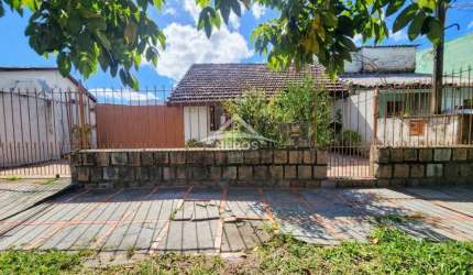 Casa com 2 quartos à venda na Acesso M, 851, Restinga, Porto Alegre por R$ 120.000