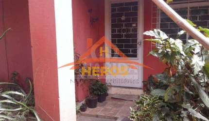Casa com 5 quartos à venda na Acesso V, 45, Restinga, Porto Alegre por R$ 300.000