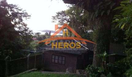 Casa com 1 quarto à venda na Rua Arachanes, 140, Espírito Santo, Porto Alegre por R$ 400.000