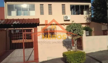 Casa com 2 quartos à venda na Rua Adroaldo Novo Correa, 126, Cavalhada, Porto Alegre por R$ 650.000