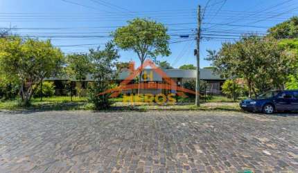 Casa com 4 quartos à venda na Rua Gregório da Fonseca, 400, Nonoai, Porto Alegre por R$ 650.000