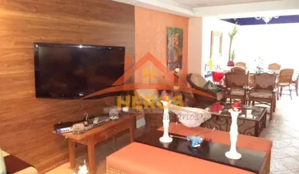 Casa com 4 quartos à venda na Rua Érico Silveira Peixoto, 95, Ipanema, Porto Alegre por R$ 900.000