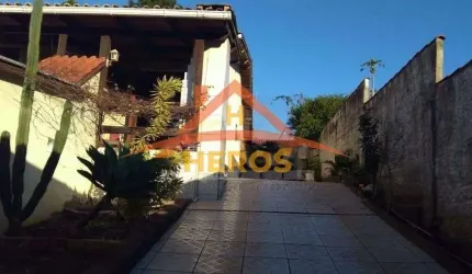 Casa com 4 quartos à venda na Rua Stringhini, 1060, Restinga, Porto Alegre por R$ 300.000