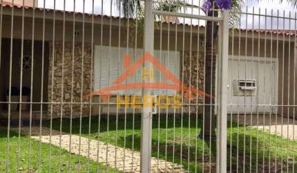 Casa com 3 quartos à venda na Rua Benjamim Moresco, 750, Aberta dos Morros, Porto Alegre por R$ 750.000