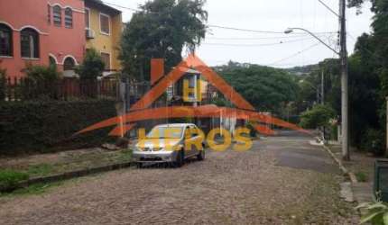 Terreno à venda na Rua dos Minuanos, 231, Espírito Santo, Porto Alegre por R$ 197.000