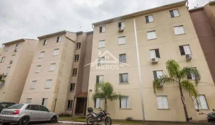 Apartamento com 2 quartos à venda na Avenida João Antônio Silveira, 7455, Restinga, Porto Alegre por R$ 115.000
