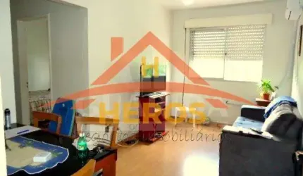 Apartamento com 2 quartos à venda na Rua Orfanotrófio, 890, Cristal, Porto Alegre por R$ 175.000