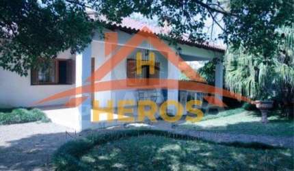 Casa com 3 quartos à venda na Avenida da Cavalhada, 5176, Cavalhada, Porto Alegre por R$ 2.500.000