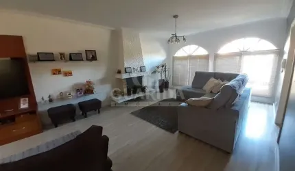 Casa com 4 quartos à venda na Avenida Copacabana, 218, Tristeza, Porto Alegre por R$ 1.699.000