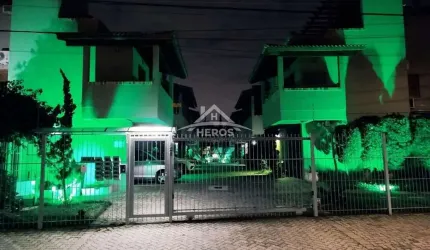 Casa em condomínio fechado com 2 quartos à venda na Avenida Guarujá, 126, Guarujá, Porto Alegre por R$ 430.000