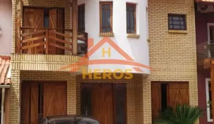 Casa em condomínio fechado com 4 quartos à venda na Avenida Juca Batista, 1458, Ipanema, Porto Alegre por R$ 890.000