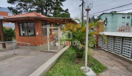 Apartamento com 2 quartos à venda na Rua Doutor Castro de Menezes, 177, Vila Assunção, Porto Alegre por R$ 243.800