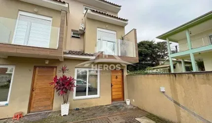 Casa em condomínio fechado com 2 quartos à venda na Rua José Pereira da Cunha, 68, Vila Nova, Porto Alegre por R$ 399.000