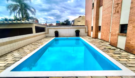 Negocio de ocasião, apartamento 1 dormitório e meio em Capão Novo com box coberto de garagem