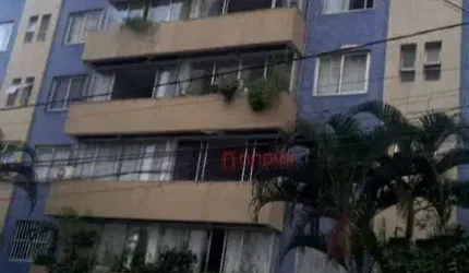 Apartamento Três Quartos para Venda na Pituba