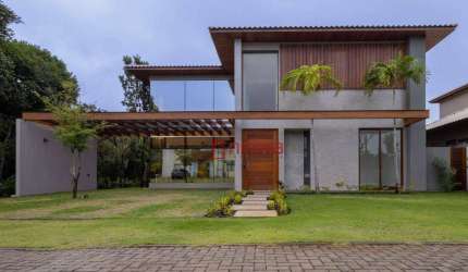 Casa Cinco Quartos para Venda em Praia do Forte
