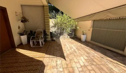Casa térrea com 3 quartos à venda em Bandeirantes - MT
