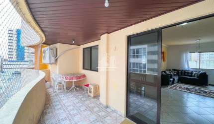 Oportunidade com 3 quartos na meia praia, Meia Praia, Itapema - SC